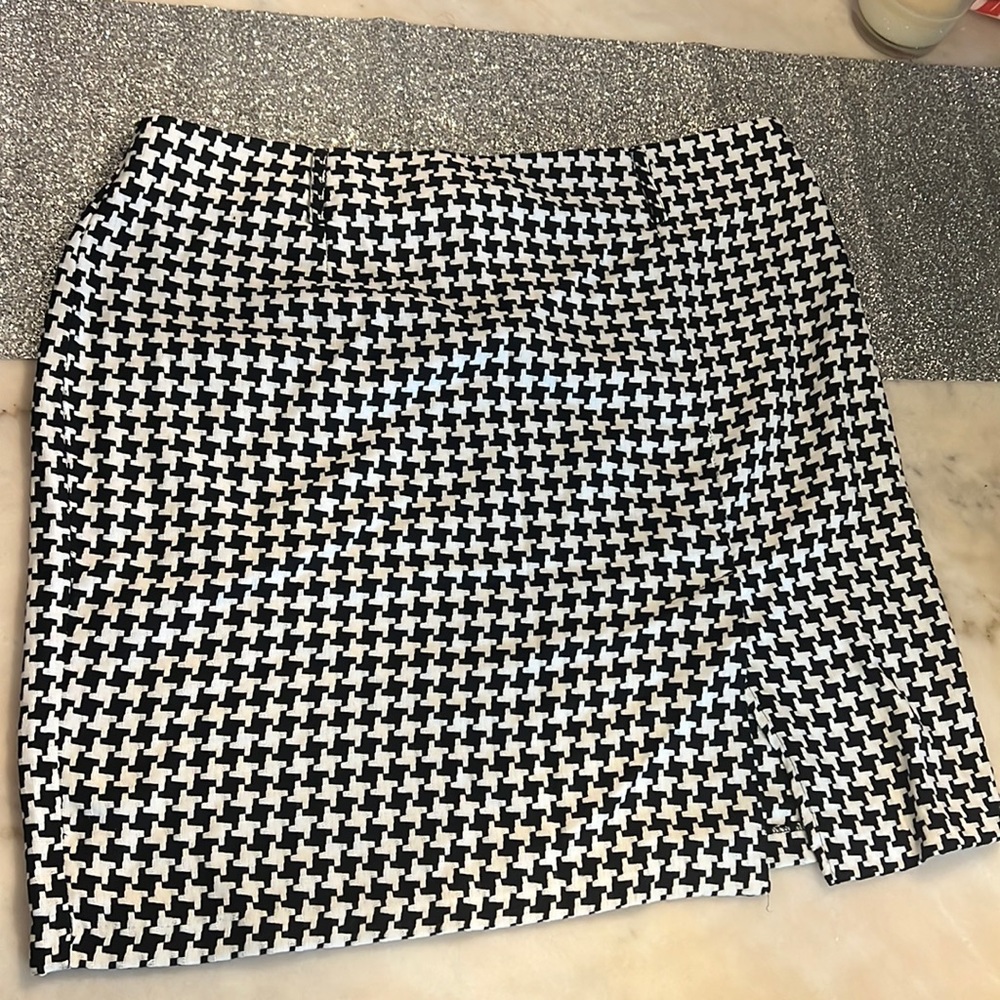 Dress Barn Pencil Skirt (20W)